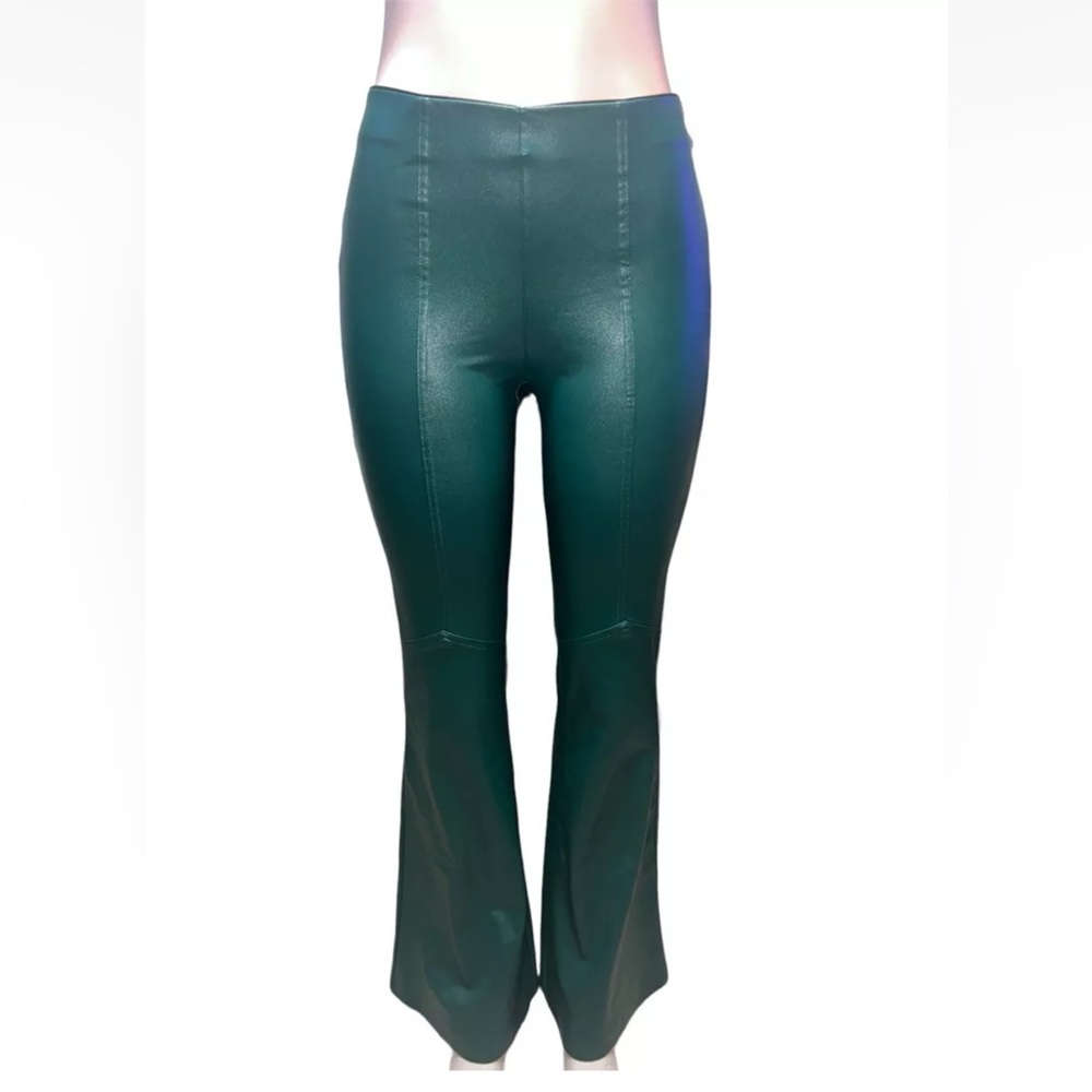 Forever 21 Womens Faux Leather Flare Leg Pants Green Size XS (D2) NEW